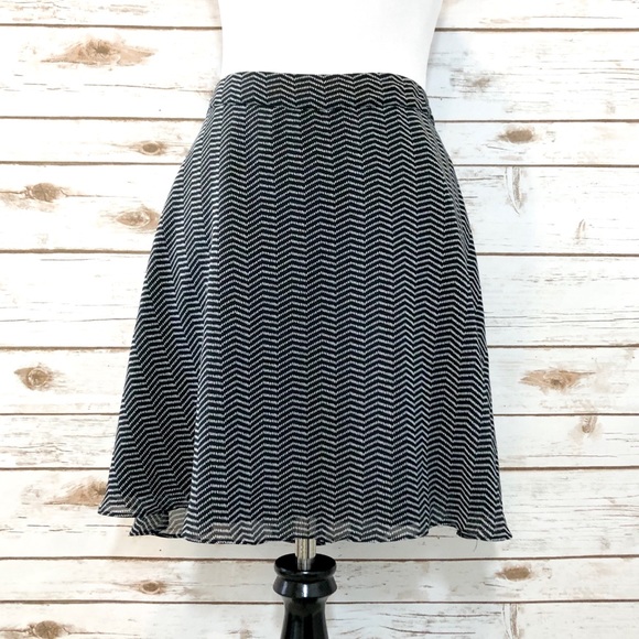 Vince Camuto Dresses & Skirts - * Vince Camuto • Skater Style Skirt